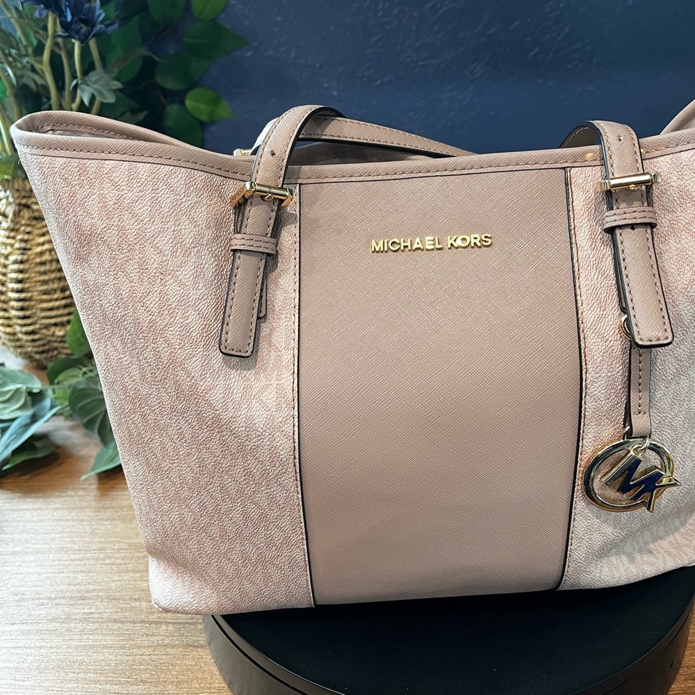 Michael Kors Jet Set Medium Tote Vanilla MK Stripe Ballet Pink